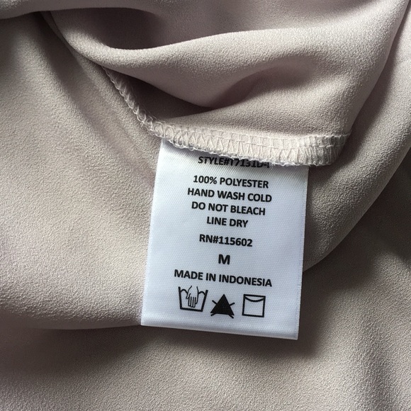 Lush light lavender blouse - Picture 4 of 4